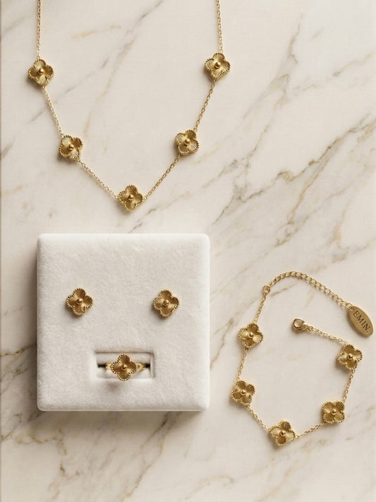 Gold Clover Set – Necklace, Bracelet, Ring & Earrings