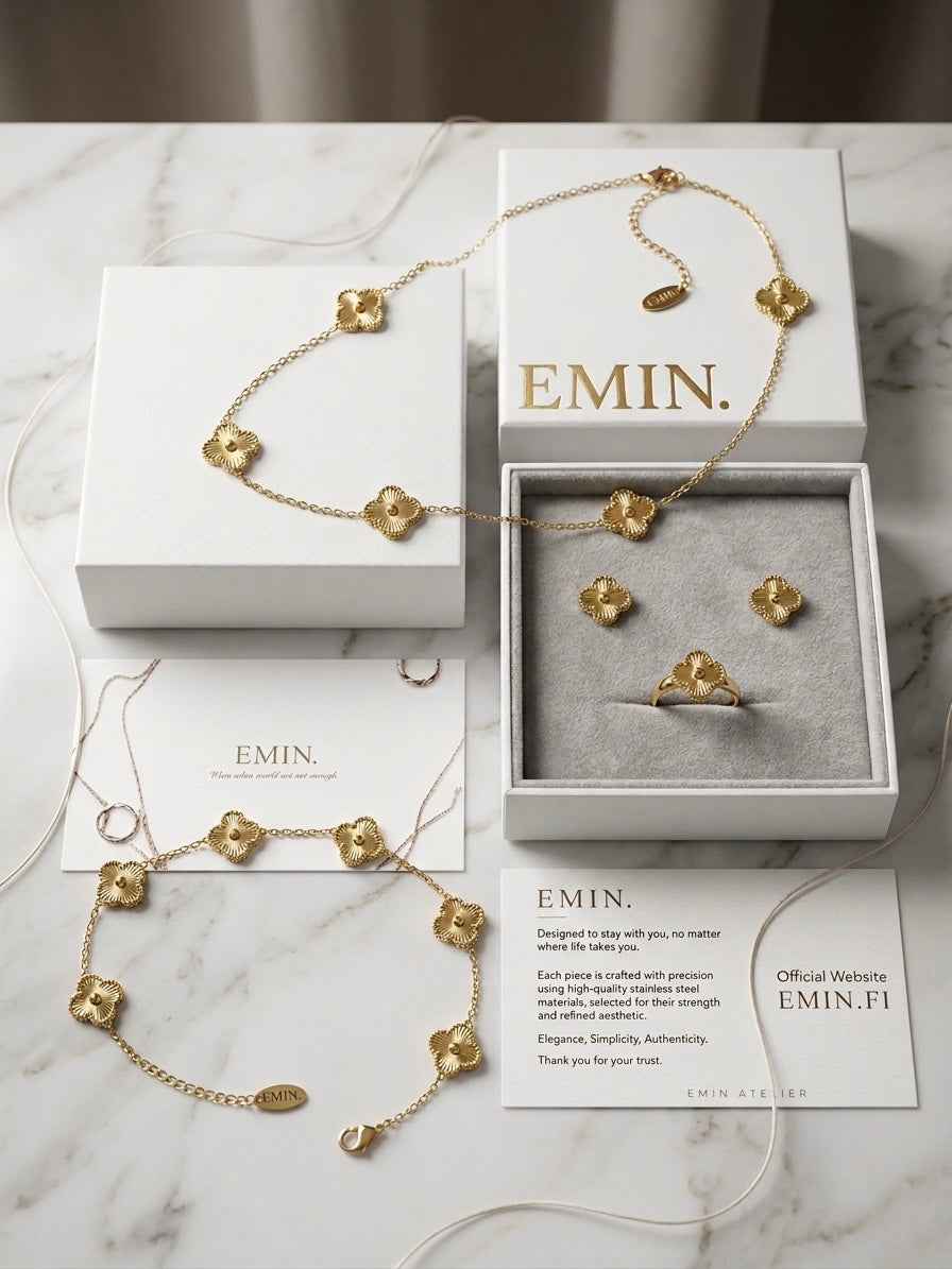 Gold Clover Set – Necklace, Bracelet, Ring & Earrings